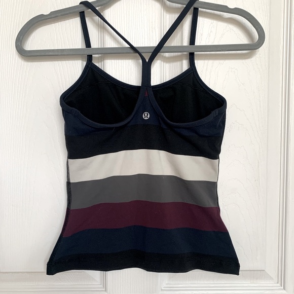 Lululemon - Picture 2 of 2